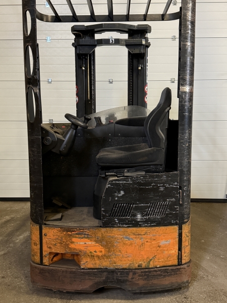 Preview: Still Schubmaststapler (B12) - weitere Infos folgen